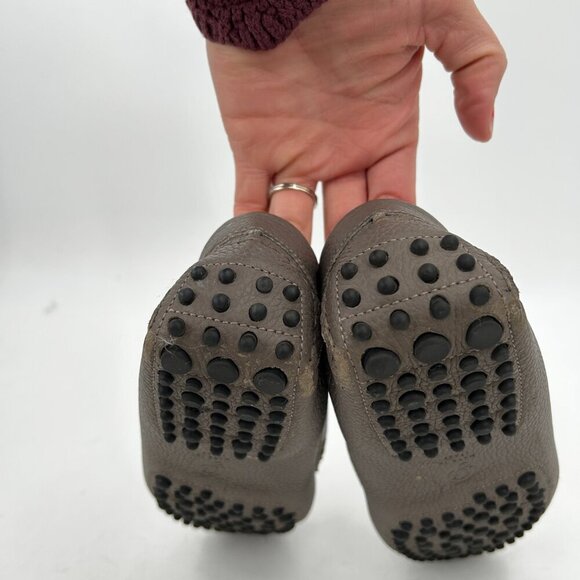 M. GEMI Women's Felize Taupe Gray Leather Driving Moccasin Loafer Shoes Size 5 - Picture 7 of 11